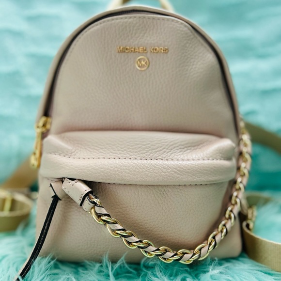 MICHAEL KORS
RARE Slater MINI Pebbled Leather Convertible Backpack - Picture 3 of 11